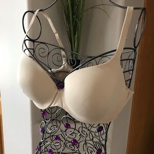NWT - Victoria Secret Underwire Bra Size 36D